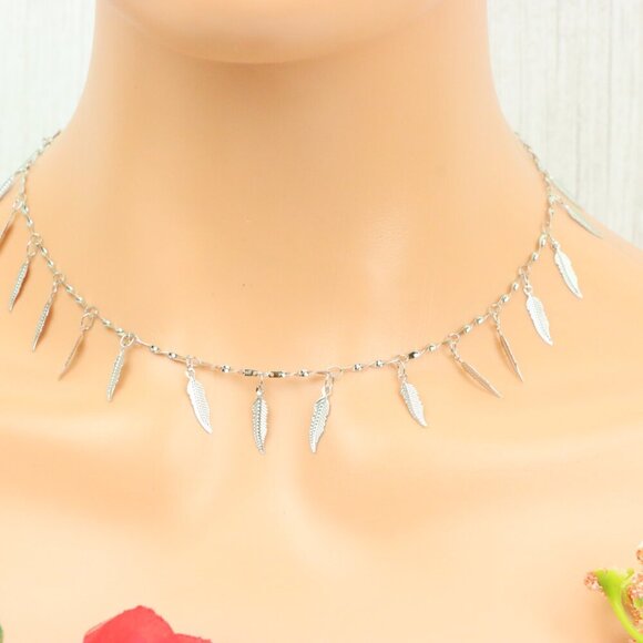 "Minimalist & Elegant Necklace Chain – Perfect for Women & Girls | UNVRC1159 - Picture 7 of 10